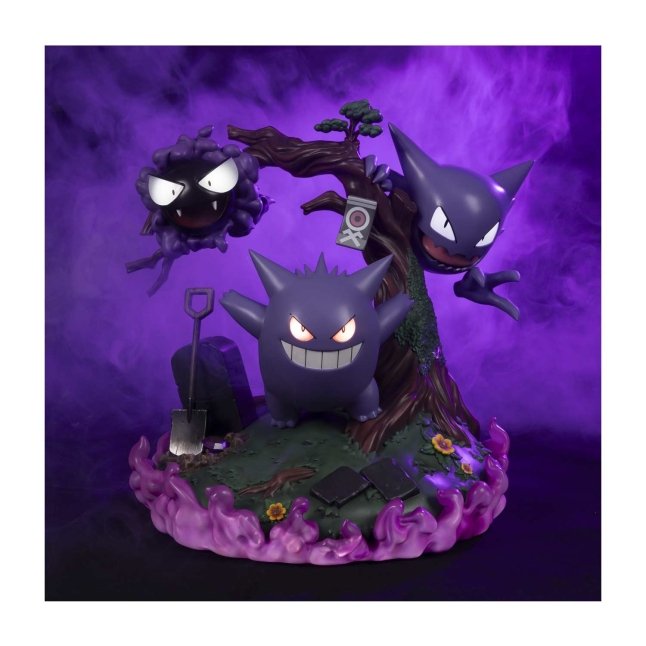 Looming Shadows Figure by First 4 Figures | Pokémon Center UK Official Site