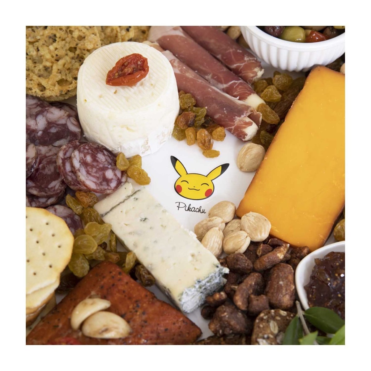 Pokémon Center - Pikachu Kitchen Line Expanded - Ceramic Spoon Rest &  Ceramic Trivet 