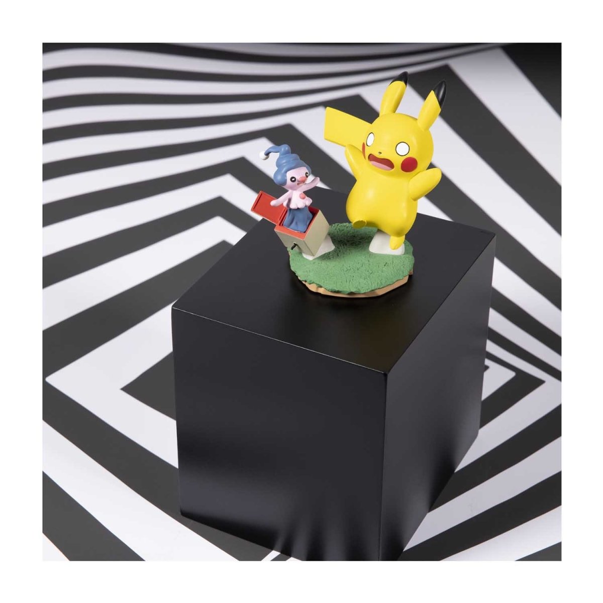 Pikachu Moods: Guilty Figure  Pokémon Center Official Site