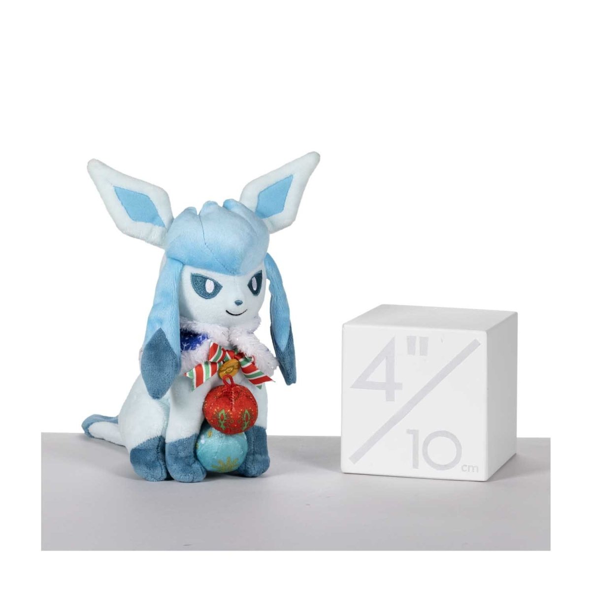 Glaceon Pokémon Undersea Holiday Plush - 8 ¾ In.