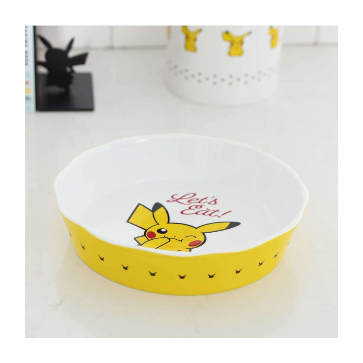 Pikachu Everyday Fun Kitchen Stoneware Pie Dish | Pokémon Center ...